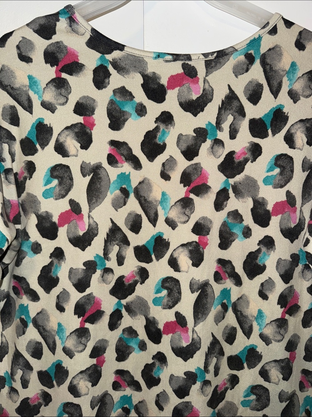 BOMBOM Loose Fit Animal Print Soft Knit Top Women’s M Medium - Picture 6 of 9